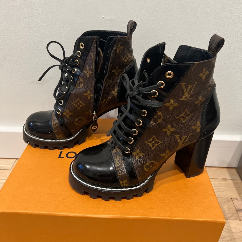 Louis Vuitton star trail boots 8.5
